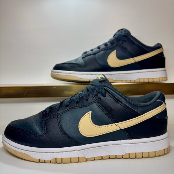 Nike Dunk Low Black Sesame DV0831-005 Men 6.5 Women 8 Preowned Like New No Box - Picture 15 of 16